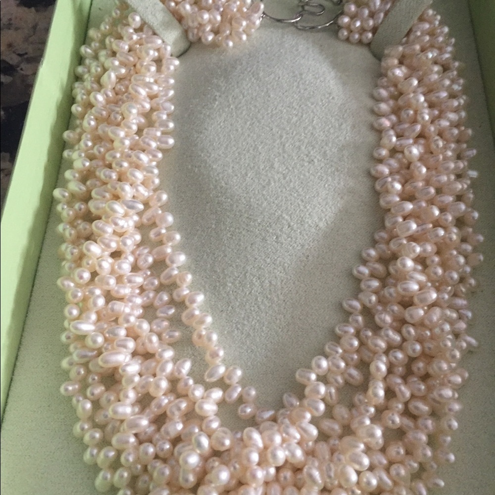Pearl twisted strand necklace